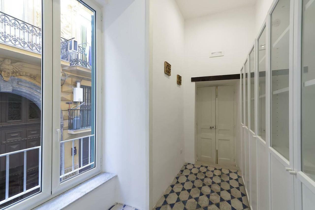 Italianway - Vico Sant'anna Di Palazzo 35 B * Napoli